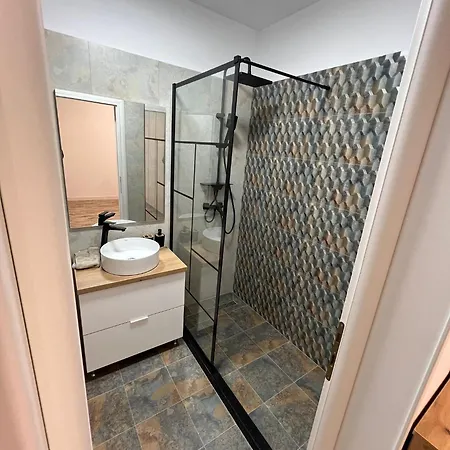 Garsoniera Fundeni Apartment *